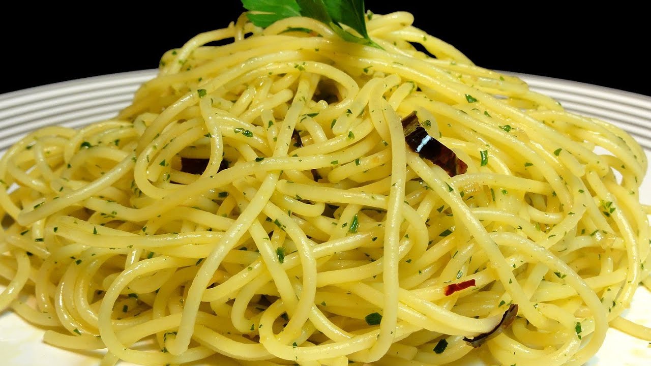 Watch Espaguetis con ajo y perejil Now Espaguetis con ajo y perejil