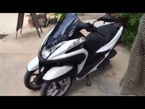 suzuki three wheel motorcycle