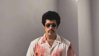 COMPOSITOR DEL AÑO Lyrics English Translation