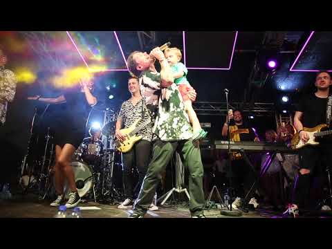 Andre Hazes in concert op Cabana beach Curacao