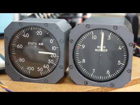 Mach Number and Static Air Temperature vintage aircraft instruments #Short #InTheRightOrientation