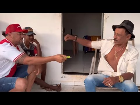 CHARLLES TROLA TIRINGA COM O CHICLEQUE QUE DÁ CHOQUE | TURMA DA CHÁCARA