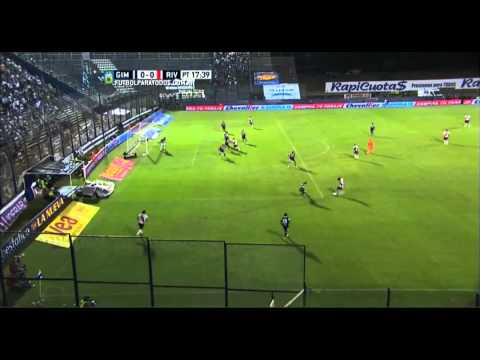 Mora no pudo convertir. Gimnasia 0 - River 0. Fecha 7. Primera División 2015. FPT