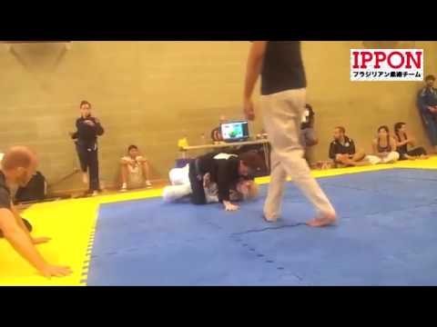 Laura v Annika Brighton BJJ Open 2013