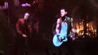 Dead By Sunrise - Walking In Circles [LIVE IN NYC] 2009 HD