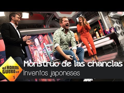 El Monaguillo sorprende con el 'monstruo de las chanclas' - El Hormiguero 3.0