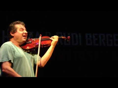 Francisca (Toninho Horta) Rudi Berger - violin, Toninho Horta - guitar
