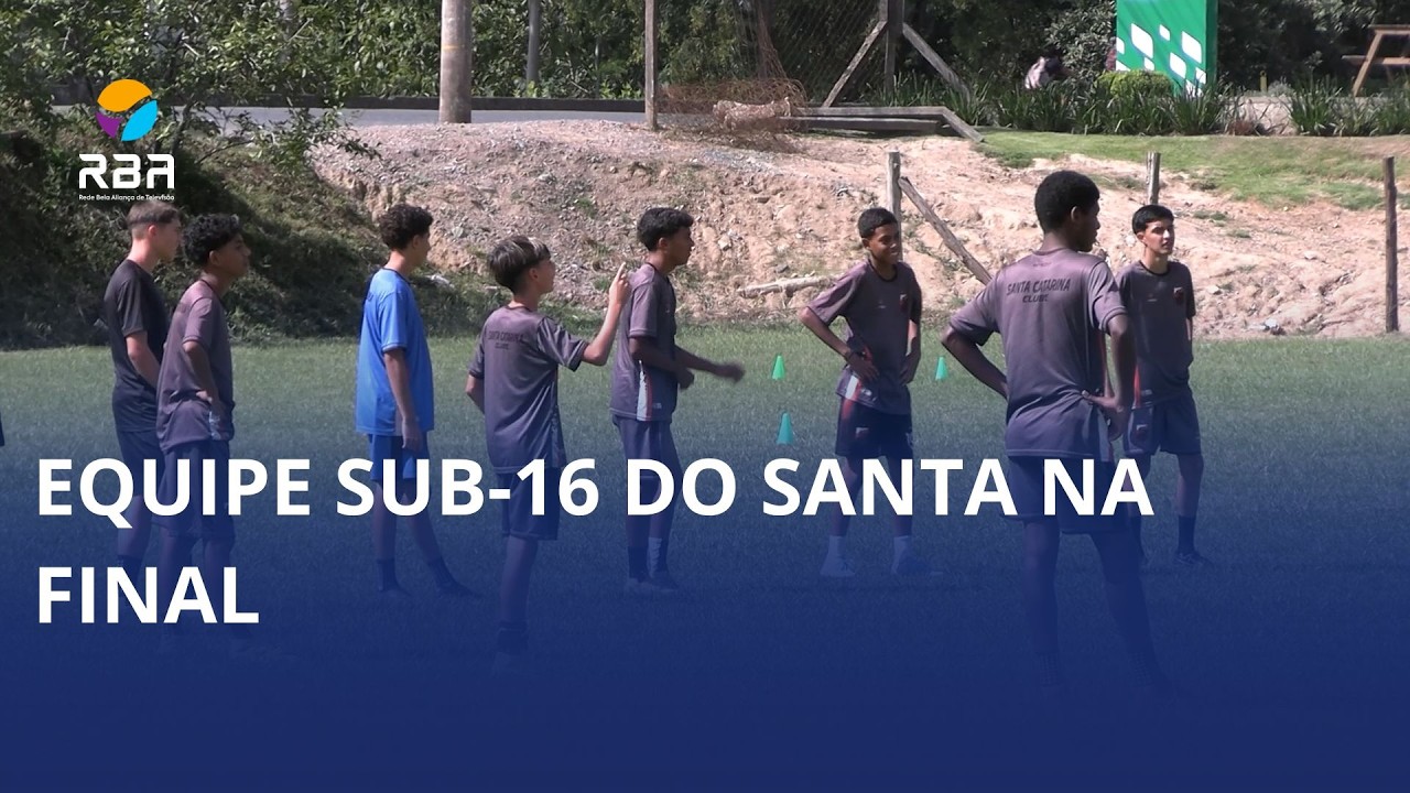 Equipe sub-16 do Santa na final
