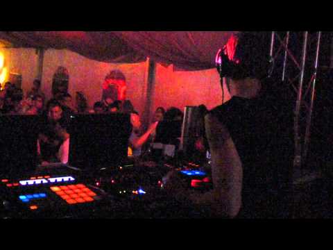 Troy Pierce @ Sunwaves 10 Navodari, Romania - 13.08.2011 [HD]