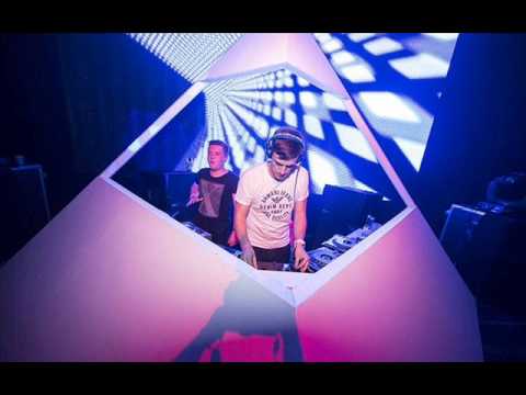 Arctic Moon vs Bryan Kearney - Live At FSOE350NYC (New York City 09-Aug-2014)