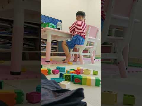 Titi nice play Lego toys😍😍😍