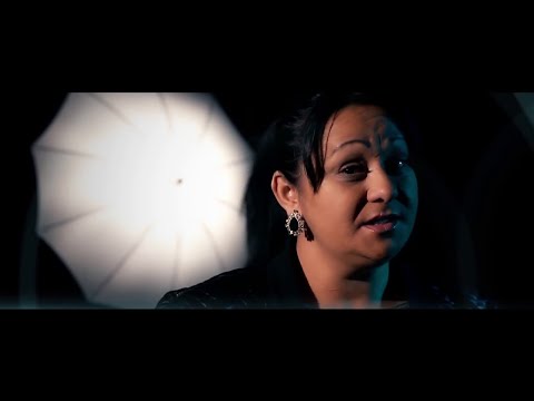 Sorina de la Timisoara - Vine Ploaia  [Official Video]