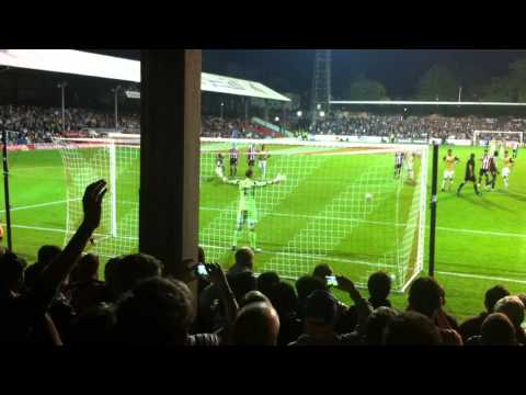 Leyton Orient Mooney Penalty 1-0 v Brentford 2013/2104