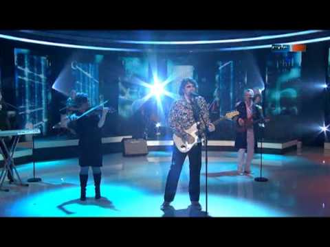 the music of ELO Klassik performed by Phil Bates & The Berlin String Ensemble - Inka Bause TV Show