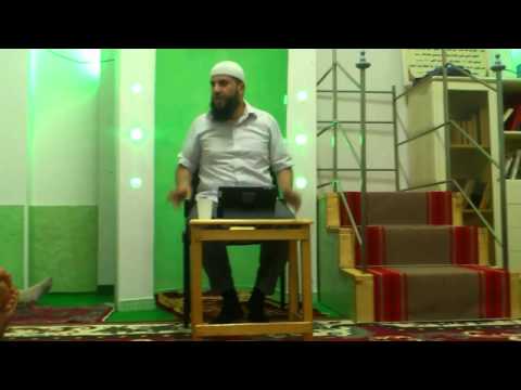 A e dini pse Kurani zbriti pjesë pjesë e jo njiherit - Hoxhë Muharem Ismaili