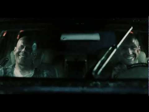 Duro de Matar- Um Bom Dia Para Morrer - Trailer Oficial Legendado