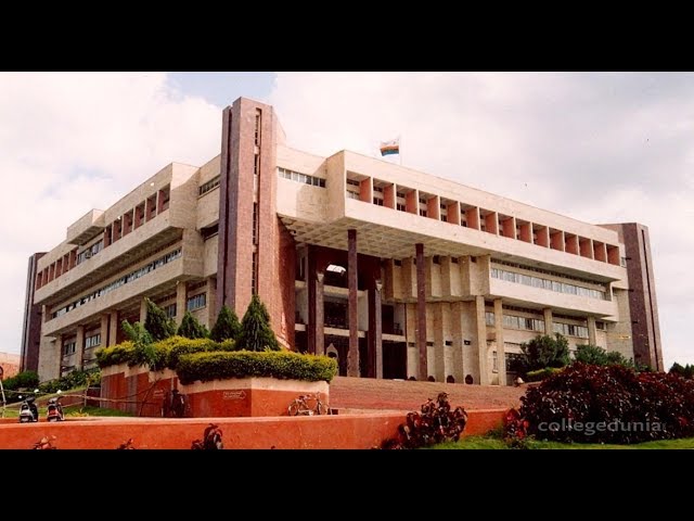 North Maharashtra University видео №1