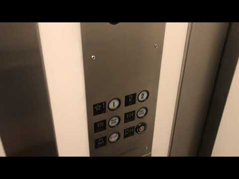 R&O Hydraulic Skyway Elevator @ Golden Rule Building - St Paul, MN