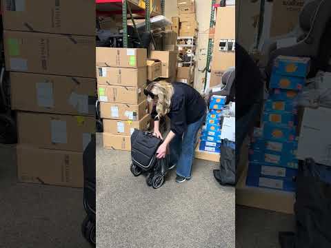 How to fold the UPPAbaby MINU V3 with the Minu V3 Snack Tray Installed! #stroller #uppababy