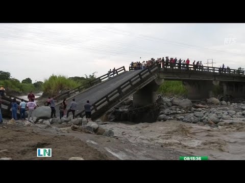 Colapsa puente que une a Guayas con Cañar