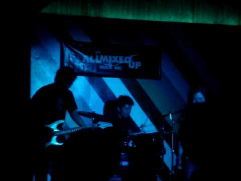 RHODAMORGENSTERN - Never a day I let you | live @Grillah 2-13-10.MPG