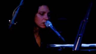 Lucy Kaplansky - HALLELUJAH - A Leonard Cohen Cover - Live @ Joe&#39;s Pub - New York City 4/25/09