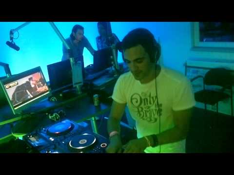 Ummet Ozcan bij Radio Totaal