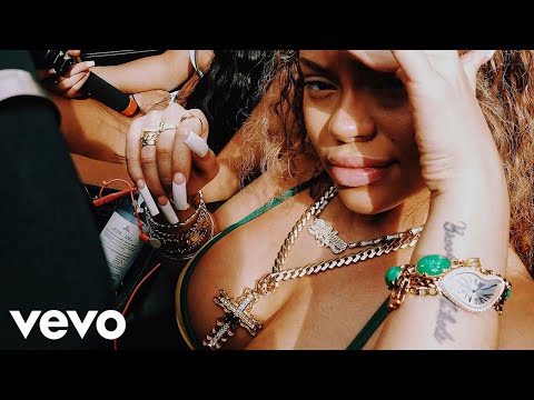 Nicki Minaj ft. Ice Spice x Latto - Club (Official Music Video)