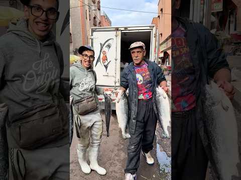 تخايلوا السمك عند الشلوووخي ارخص من مدن السواحل فهم تسطى🤔🤔