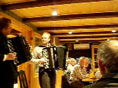 ØIVIND Farmen HÅVARD Svendsrud Norsk Radiomuseum