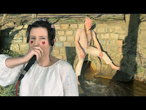 DJ HUNDEFRIEDHOF - Das Klo (Official Music Video)