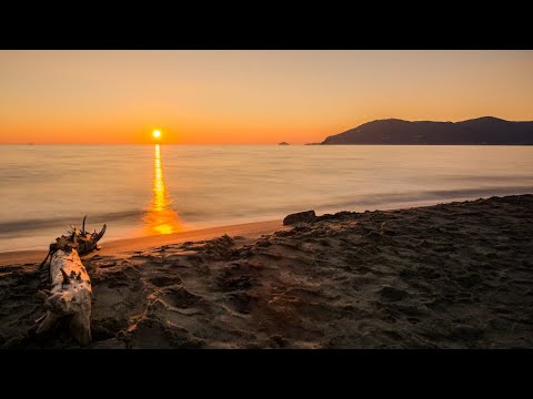 Bellissimo Tramonto a Marina di Carrara #drone #dji #dronevideo #beach #djineo #sunset