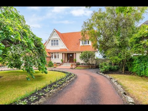 SOLD - 195 St Heliers Bay Rd, St Heliers - Paul Neshausen and Andy Dye