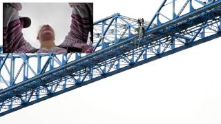 preview picture of video 'Middlesbrough Transporter Bridge Bungee Jump'