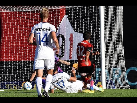 Newell's, con tres goles de Ignacio Scocco, le ganó a Vélez en Rosario