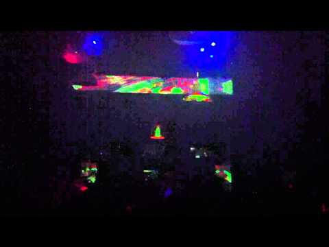 Steven Tang @ Deli, Tel-Aviv 26.7.13 (Visuals by Morgenmuffel)