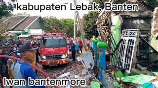 Download lagu Telah terjadi kebakaran rumah pak kades, desa Sajira mekar mp3