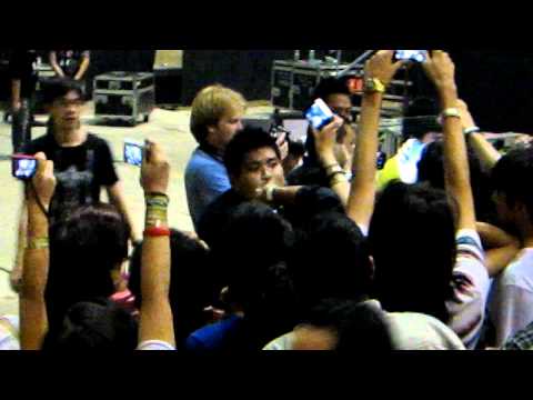 MGMT LIVE IN KL 2011.MOV