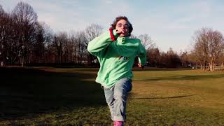 Quirinello - Wanna Hold You (feat. London O&#39;Connor) [Official Video]