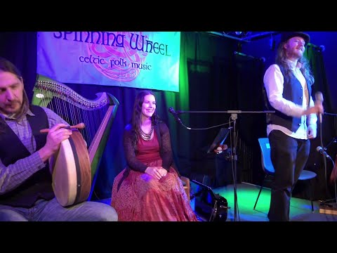 Buain A'Choirce (performed by Spinning Wheel)