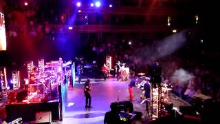 Kalimba Song - Earth Wind and Fire LIVE - Royal Albert Hall 2013