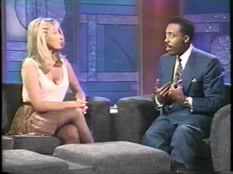 Arsenio Hall with Teri Garr - from 1991!