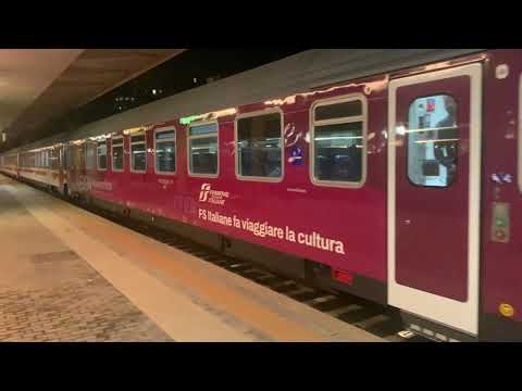 Treno intercity 727 / 729 primo arrivo a Palermo Centrale da Roma Termini in livrea Richard Avedon