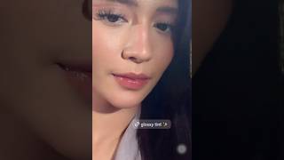 Download lagu OMG THOSE LIPS ARE SO GLOWING LOVE ❤️😍‼️ mp3