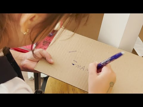 Ukrainian children start school in Bucharest