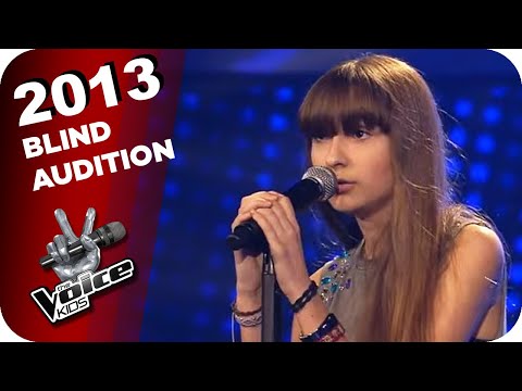 Hindi Zahra - Beautiful Tango (Dana) | The Voice Kids 2013 | Blind Auditions | SAT.1