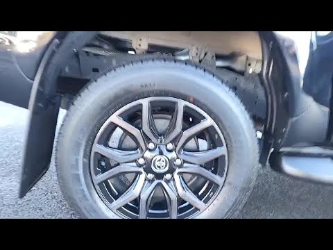 Toyota Hilux 2.4 GR SPORT CREWCAB 4WD AUTOMATIC *P - Image 2