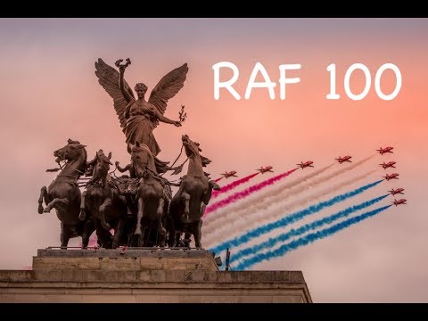 What a sight ! RAF 100 flypast over Hyde Park corner London