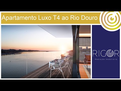 Apartamento de Luxo com 4 Suites em frente ao Rio Douro | PL2964