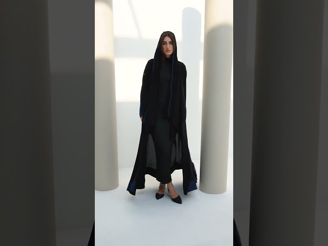 عباية كلوش تطريز كحلي